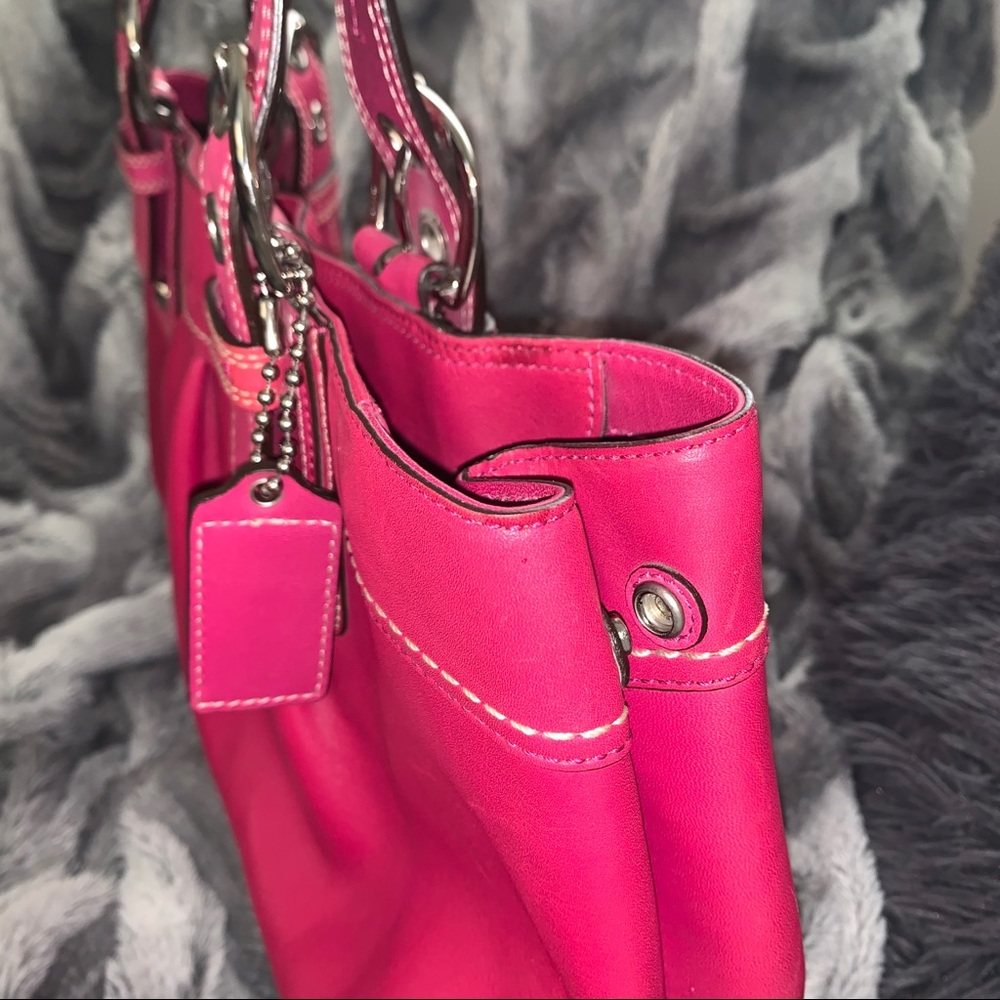 Coach Handbag - Picture 6 of 8